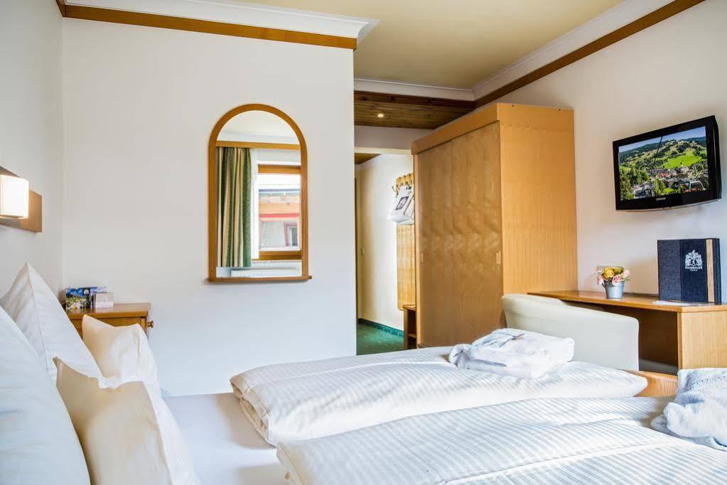 Hotel Hasenauer 4 Sterne Superior ซาลบาคฮินเทอร์เกลมม์ ภายนอก รูปภาพ