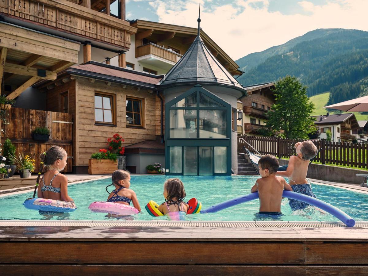 Hotel Hasenauer 4 Sterne Superior ซาลบาคฮินเทอร์เกลมม์ ภายนอก รูปภาพ